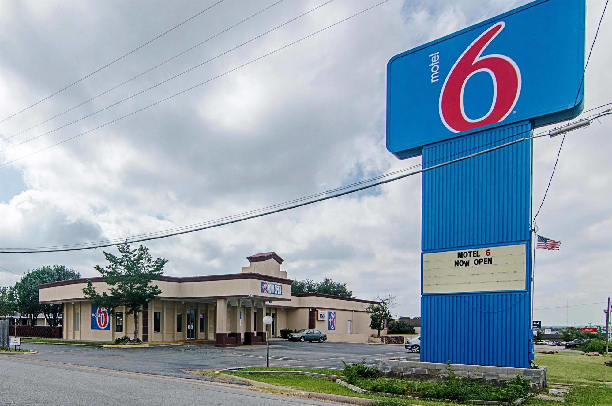 Motel 6 Sherman, Tx 외부 사진